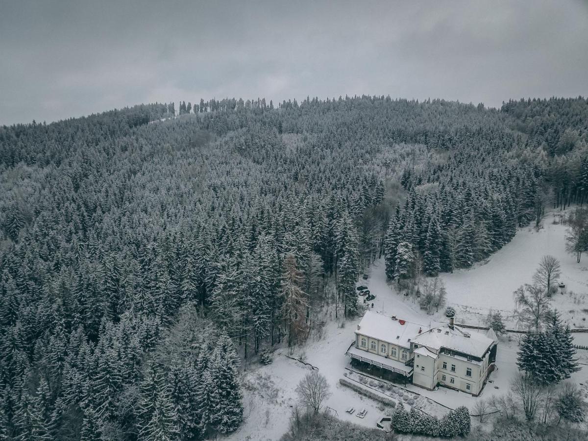 Hotel Zamecek Janovicky Broumov Luaran gambar